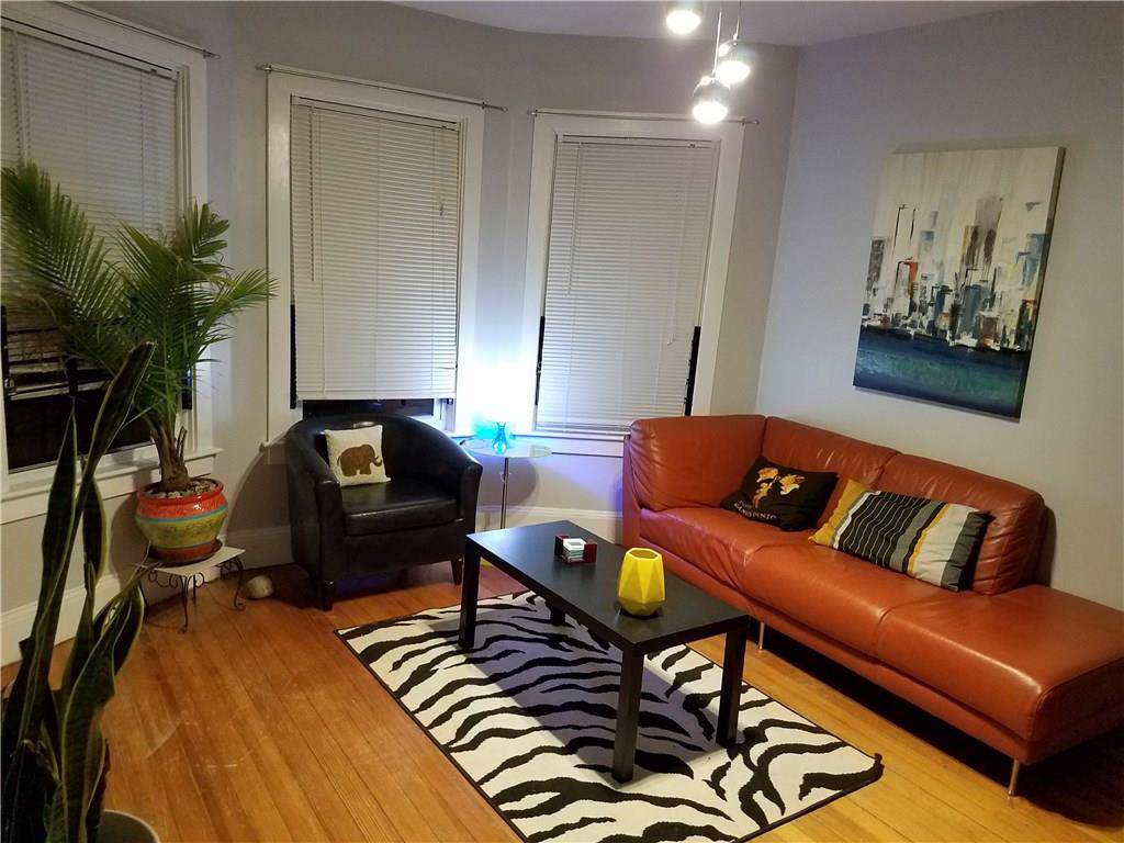 5 Proctor Pl - Photo 1