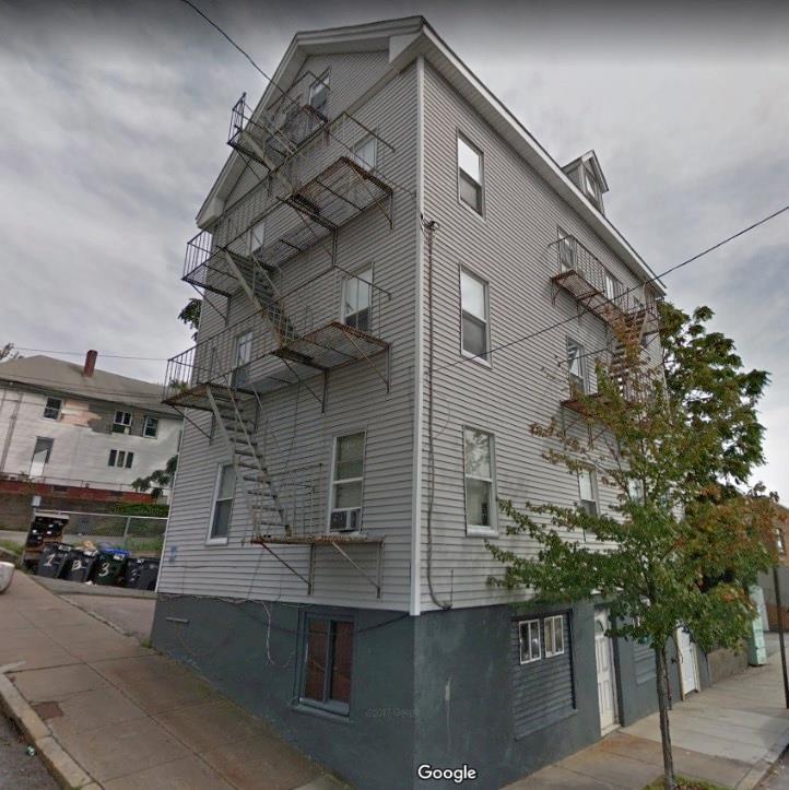 667 Charles St - Photo 1