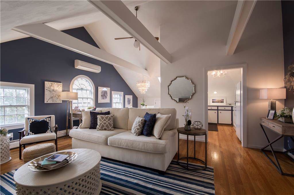 141 Narragansett Av, Unit#3B - Photo 1