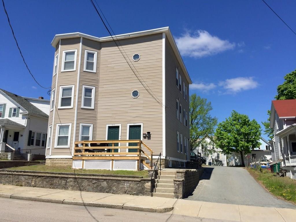 613 Grove St - Photo 1
