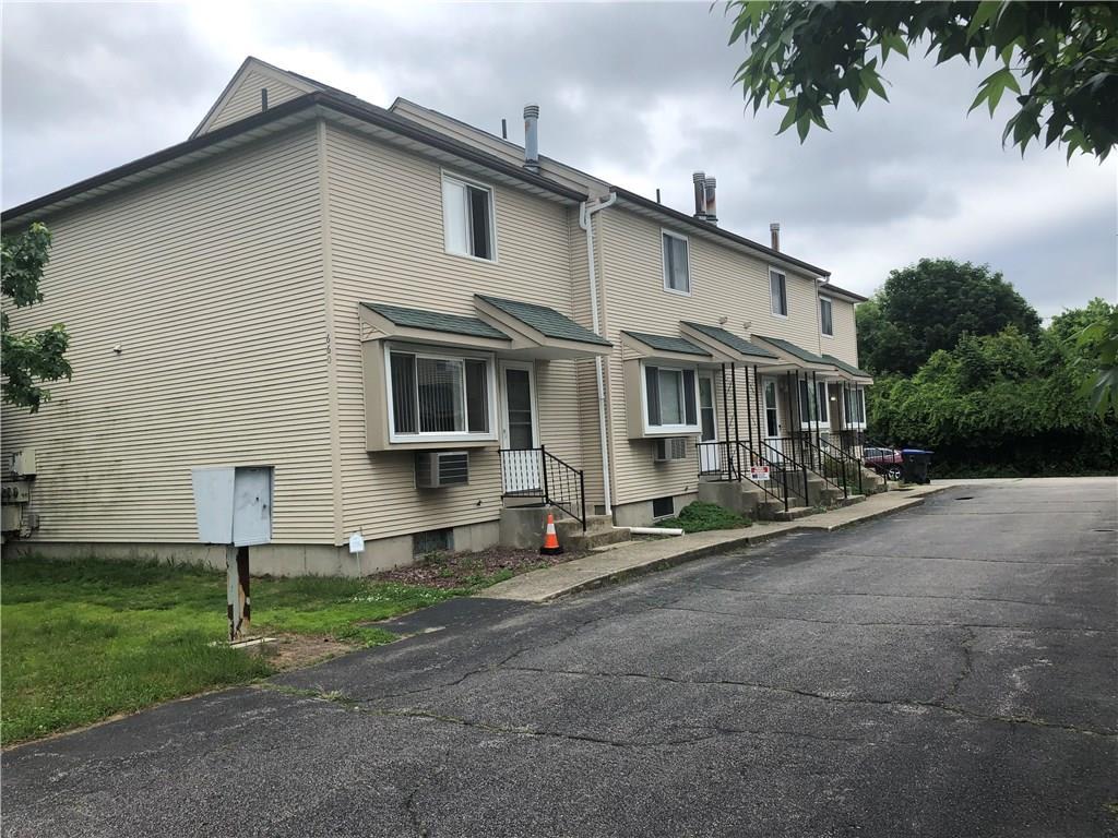 670 Union Avenue - Photo 1