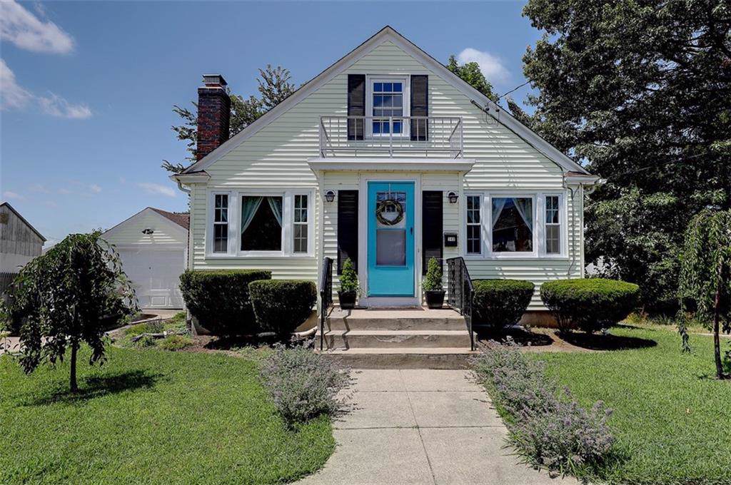 348 Sharon St - Photo 1