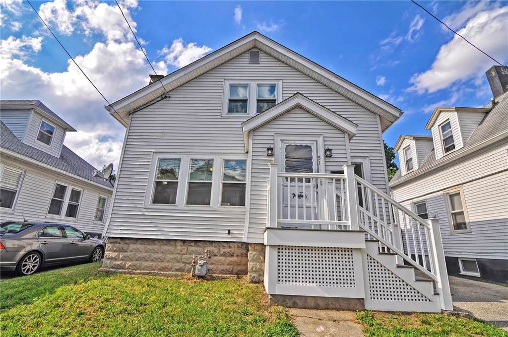 51 Villa Av - Photo 1