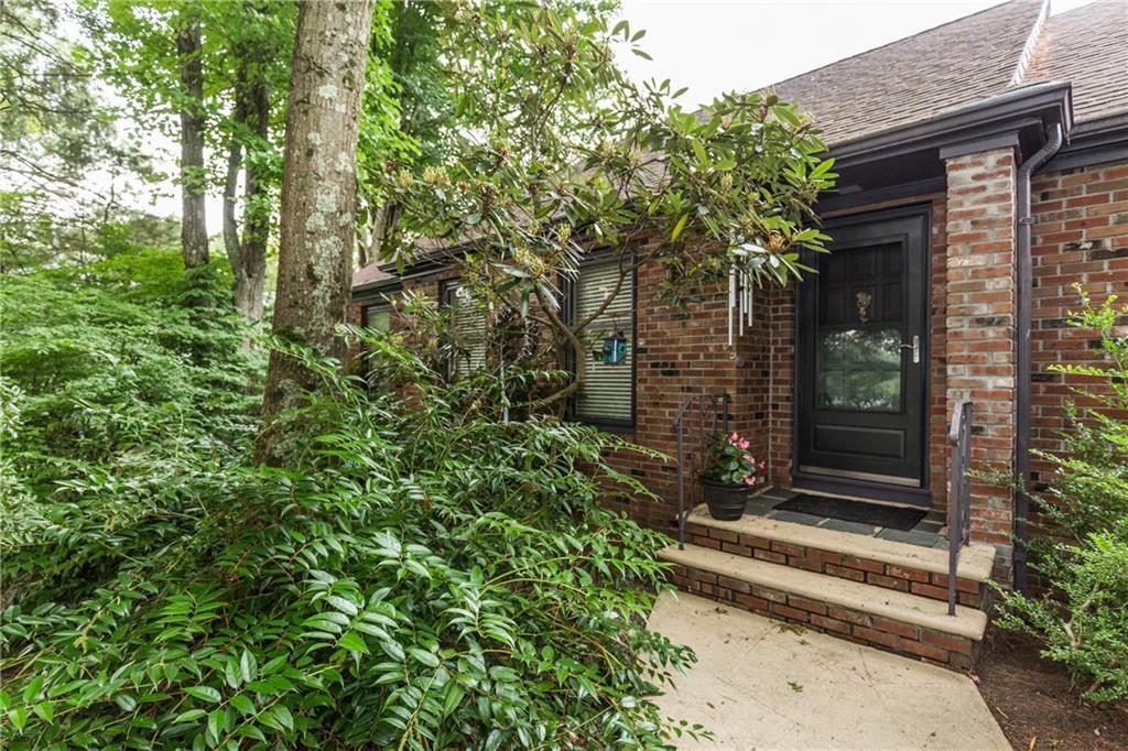 27 Teakwood Dr - Photo 1