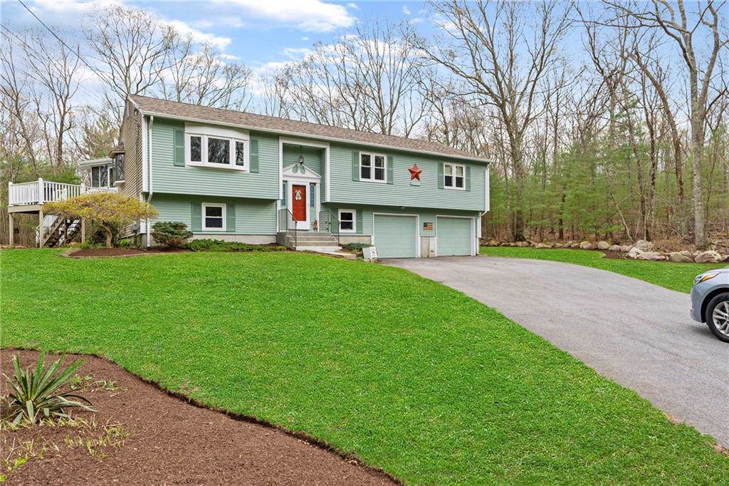 10 Stone Gate Dr - Photo 1