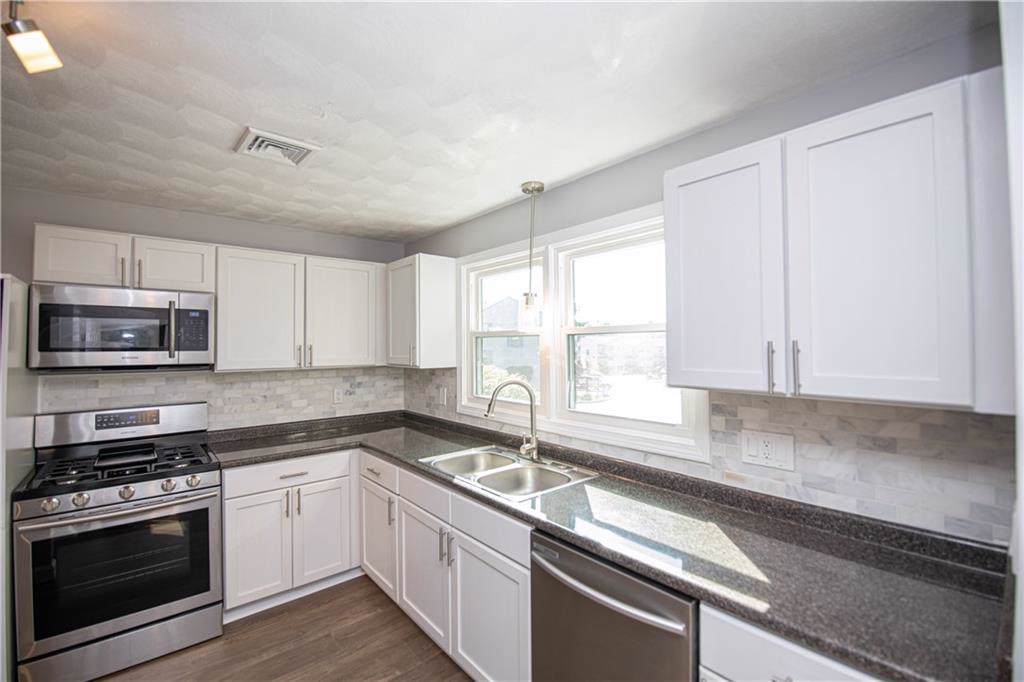 1603 Plainfield Pike - Photo 1