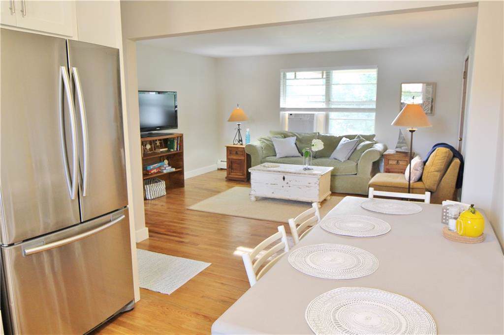 70 Carroll Avenue - Photo 1