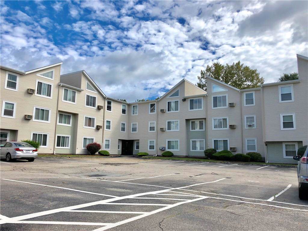 200 Woodlawn Avenue - Photo 1