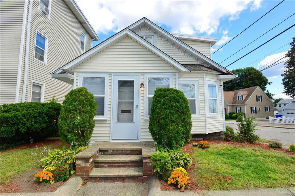 353 Smithfield Avenue - Photo 1