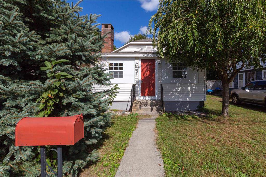 115 Samuel Gorton Avenue - Photo 1