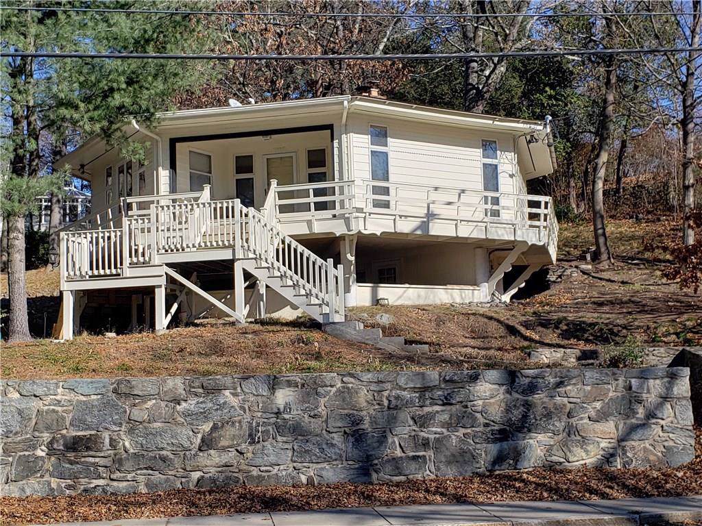 565 Harris Avenue - Photo 1
