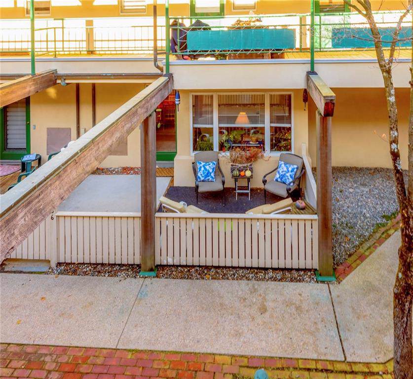 40 Web Avenue - Photo 1