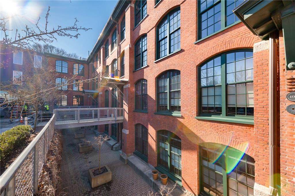 10 Exchange Court - Photo 1