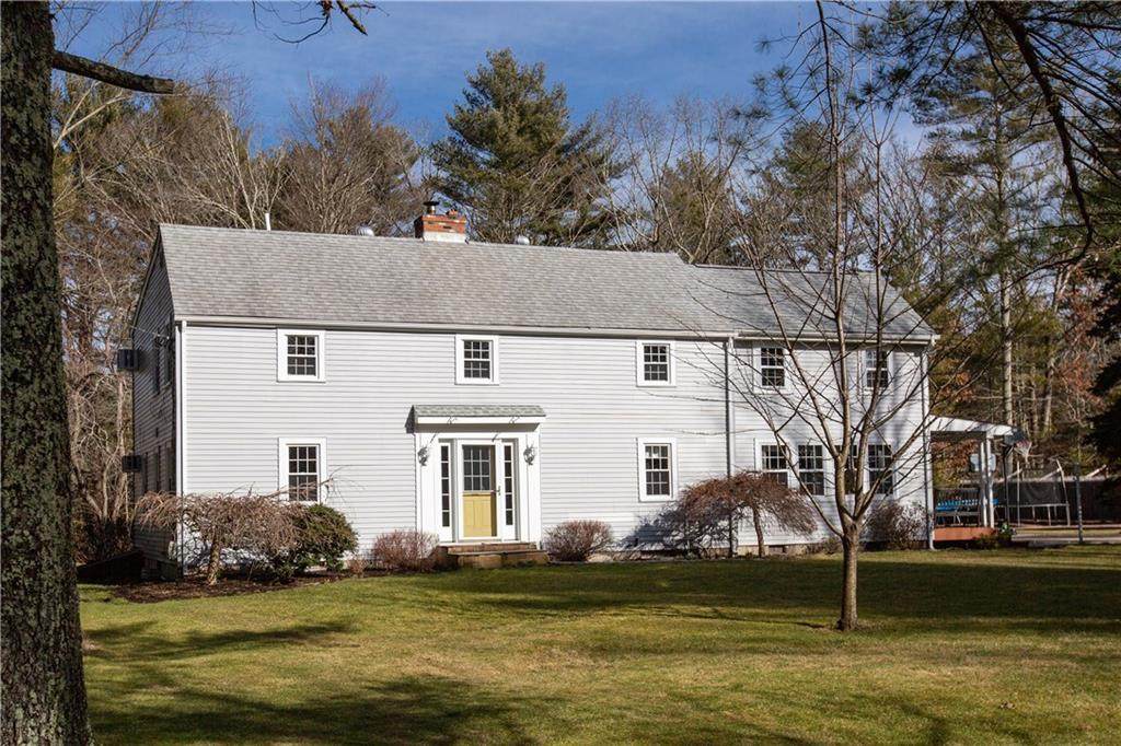 9 Crestwood Drive - Photo 1