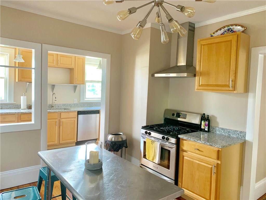 575 Academy Avenue - Photo 1