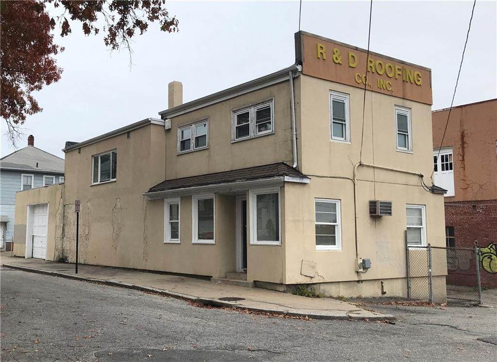 98 Touro Street - Photo 1