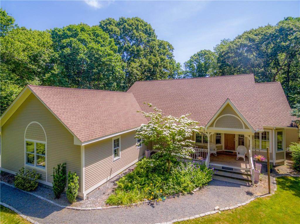 143 Columbia Lane - Photo 1