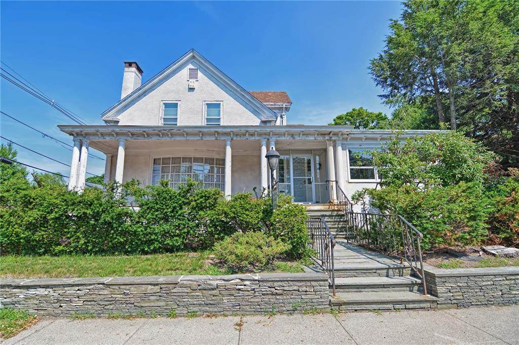 2464 Pawtucket Avenue - Photo 1