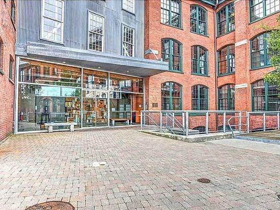 10 Exchange Court - Photo 1