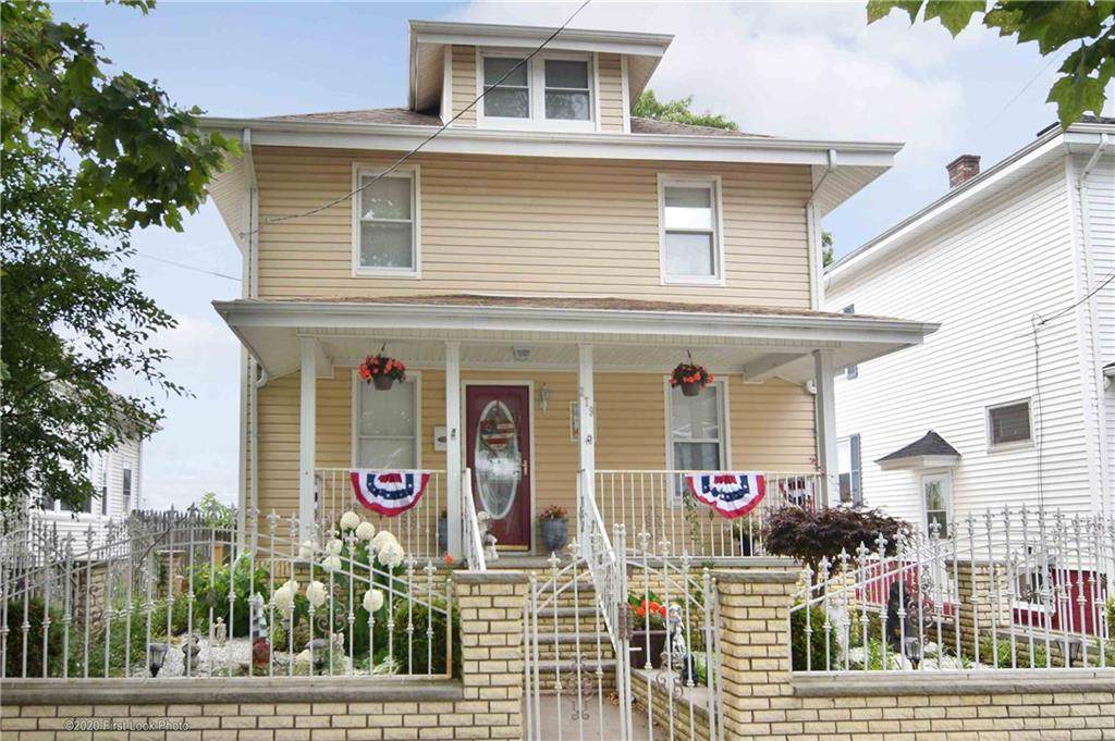 279 New York Avenue - Photo 1