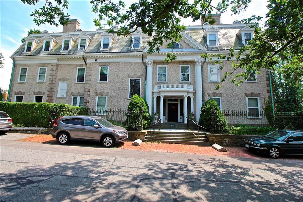 1 Oakwood Terrace - Photo 1