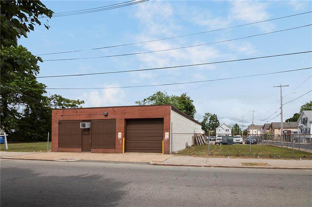 292 Prairie Avenue - Photo 1