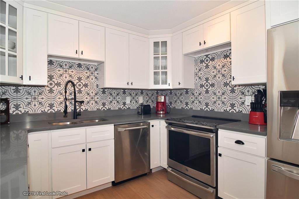 728 Beverage Hill Avenue - Photo 1
