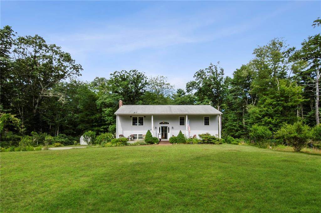 1018 Shannock Road - Photo 1