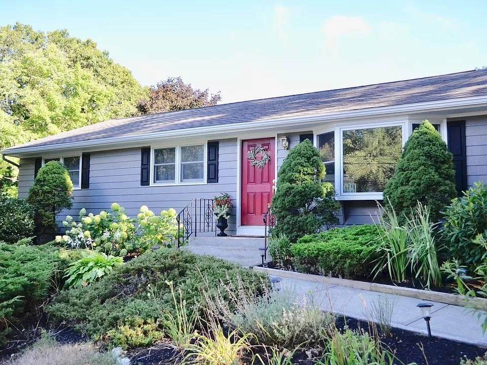 24 Martins Way - Photo 1