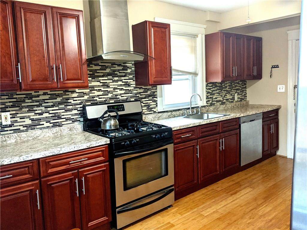143 Robinson Avenue - Photo 1