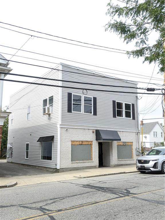 612 Charles Street - Photo 1