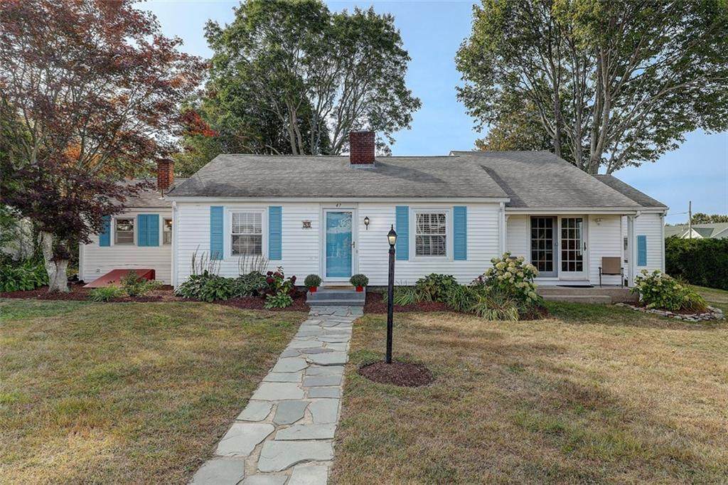 47 Burbank Avenue - Photo 1