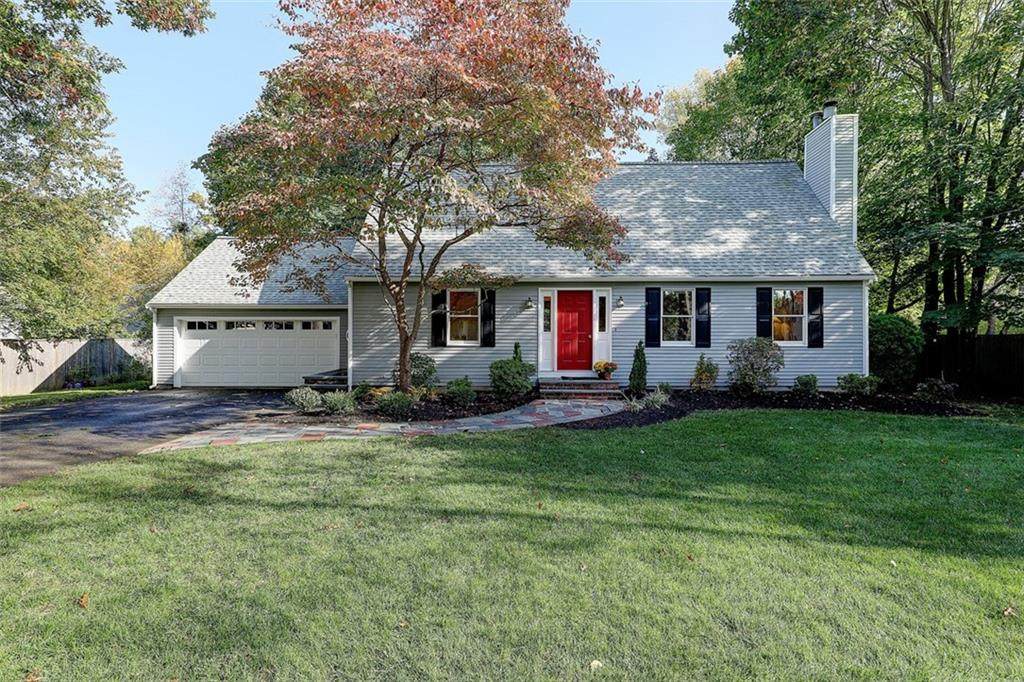 2 Tanglewood Drive - Photo 1