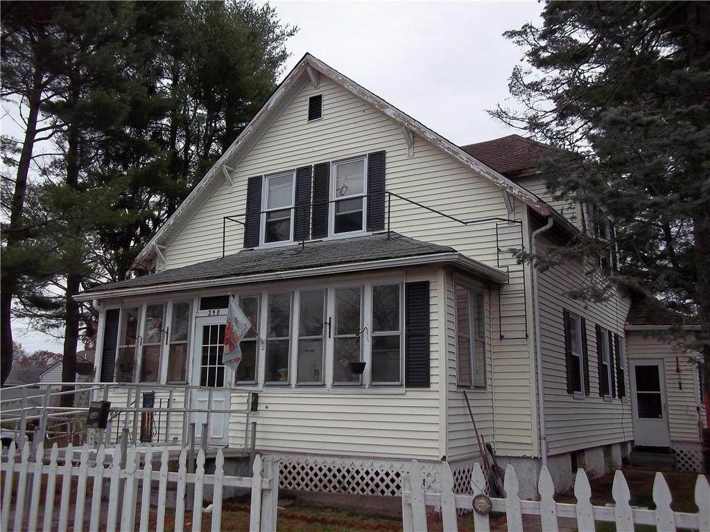 258 Greenslitt Avenue - Photo 1