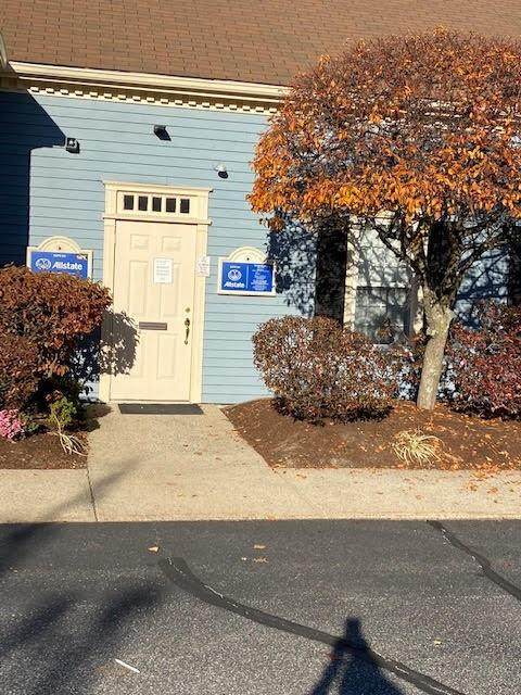 400 Massasoit Avenue - Photo 1