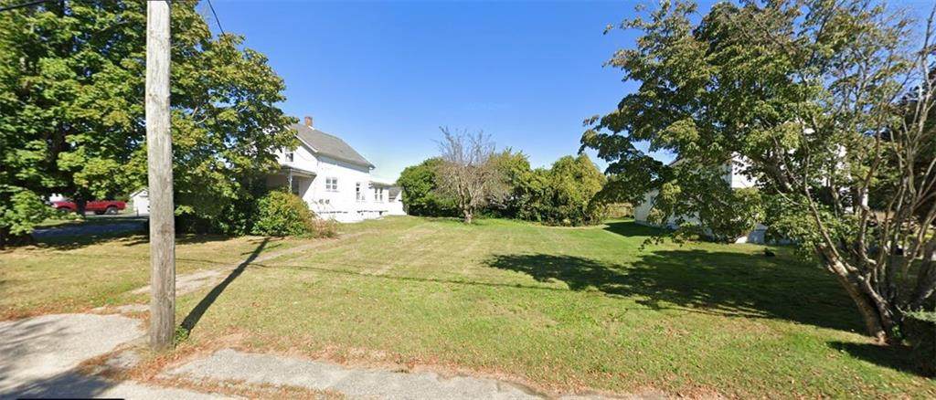535 Aquidneck Avenue - Photo 1