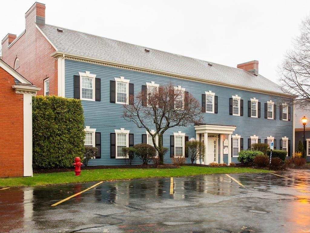 400 Massasoit Avenue - Photo 1