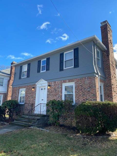 322 Auburn Street - Photo 1