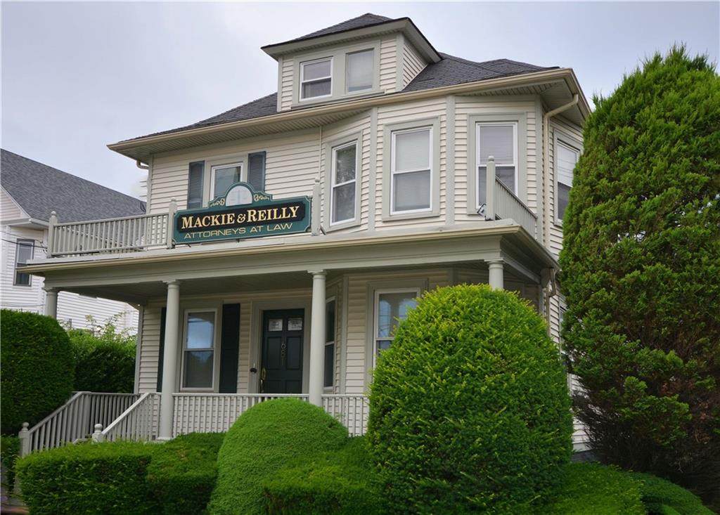 681 Smith Street - Photo 1