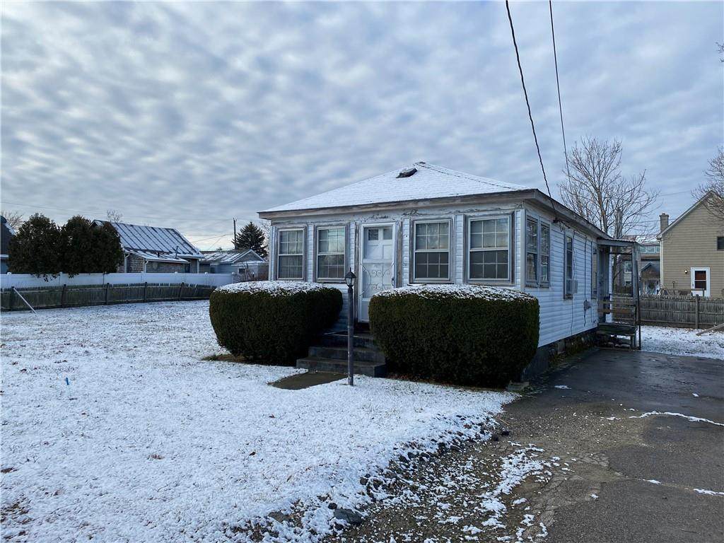261 Narragansett Avenue - Photo 1