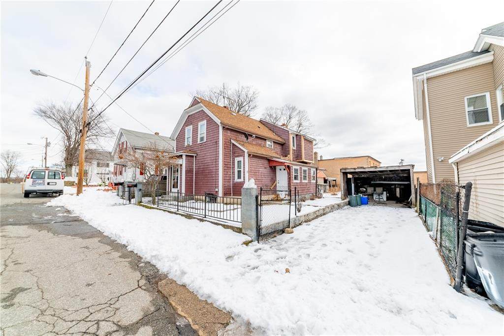 3 Becker Avenue - Photo 1