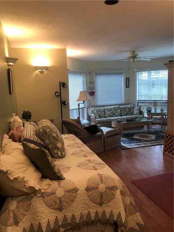 186 Riverdell Drive - Photo 1