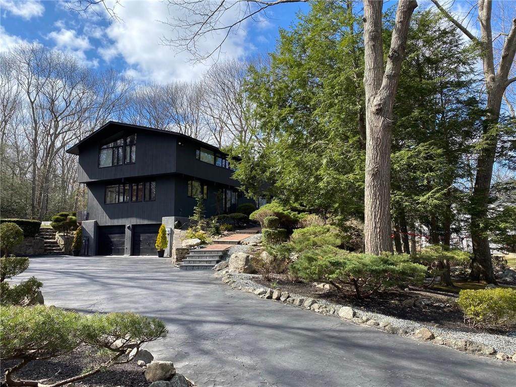 25 Deerfield Drive - Photo 1