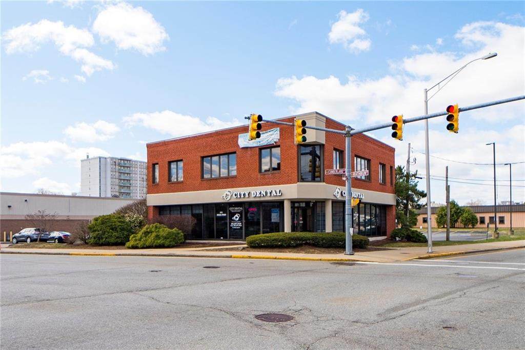 515 Social Street - Photo 1