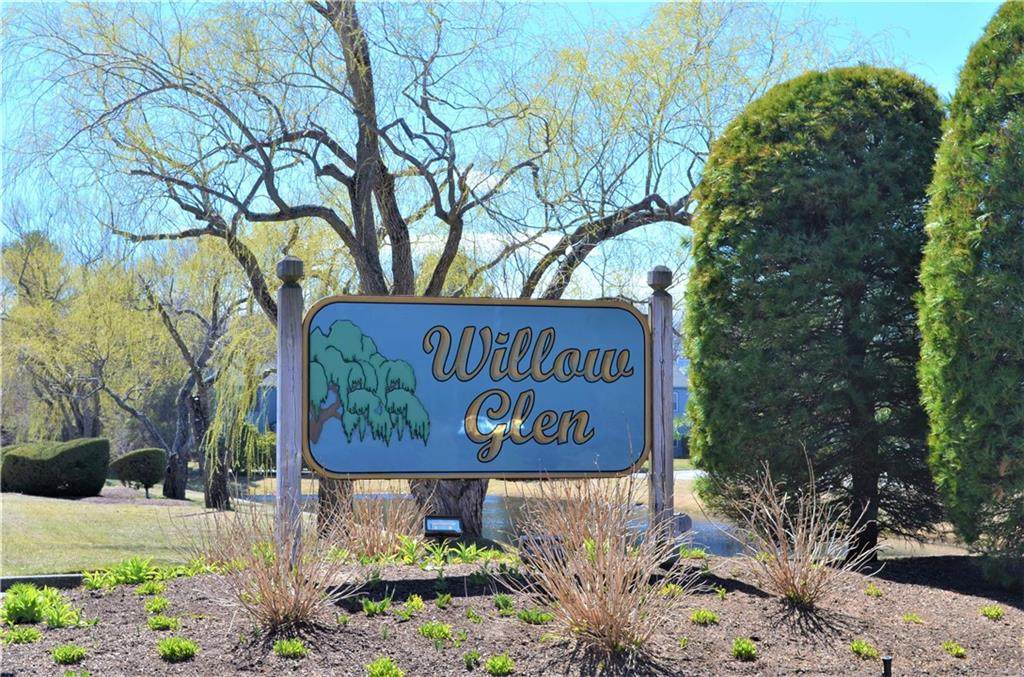 1 Willow Glen Circle - Photo 1