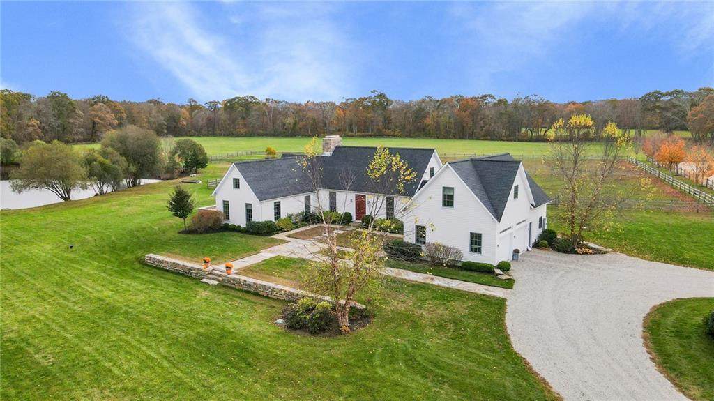 305 Pequot Trail - Photo 1