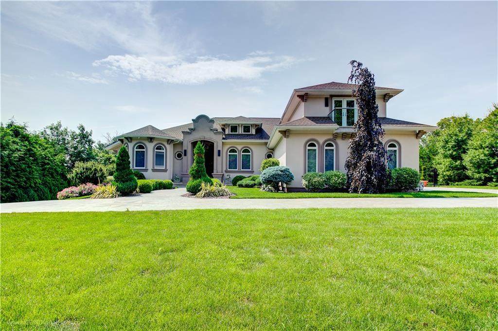 17 Paddock Drive - Photo 1