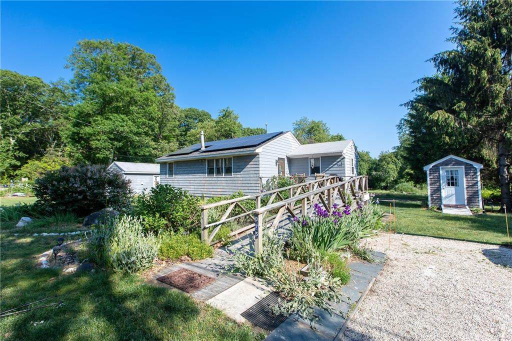 075 Holbrook Avenue - Photo 1