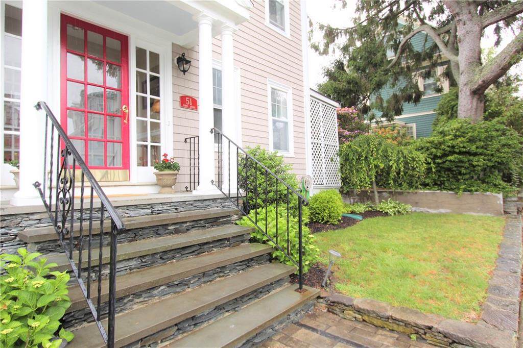 51 Powel Avenue - Photo 1