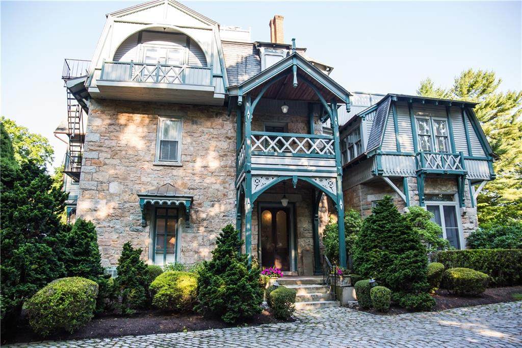 6 Howe Avenue - Photo 1
